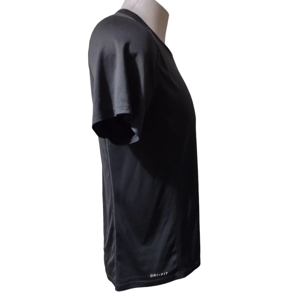 Nike Dri-Fit Shirt Men's Size Medium Logo‎ Nike Running Safety Reflective Strip
